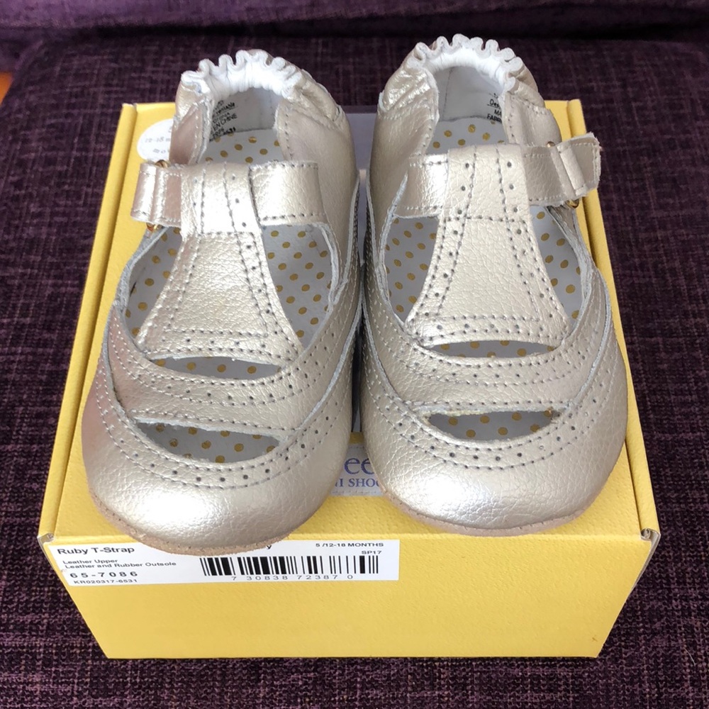 Robeez Ruby T-Strap size 5